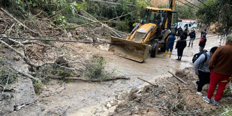 Familias afectadas por invierno en parroquia Santiago