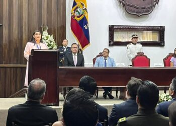 Alcaldesa de Loja promete “limpiar las heridas de la ciudad”