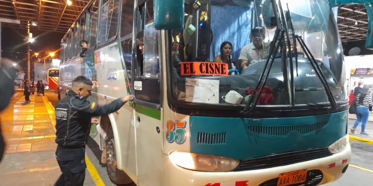 Transporte urbano e interprovincial brindarán el servicio hacia El Cisne desde el 8 de agosto