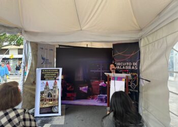 Loja vibra con la presentación de un cuento y un pemario en el Festival de Artes Vivas