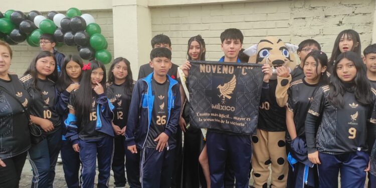 Unidad Educativa Pio Jaramillo inauguró su jornada deportiva