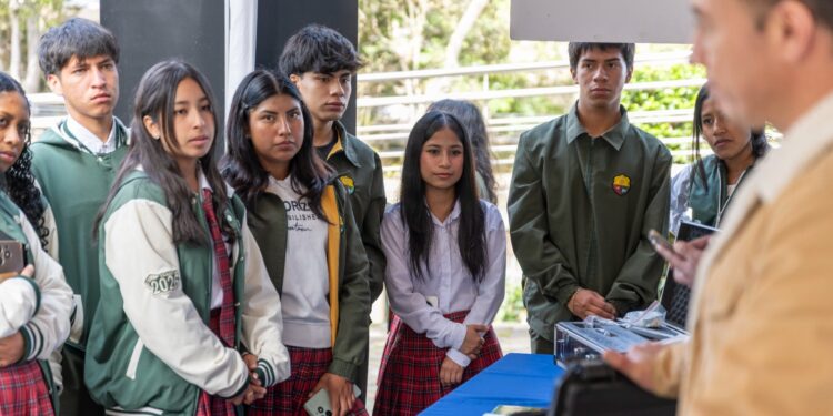 Estudiantes de bachillerato viven una experiencia universitaria inmersiva en la UTPL