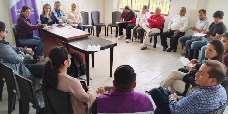 Moradores de barrios de Loja solicitaron ayuda de autoridades