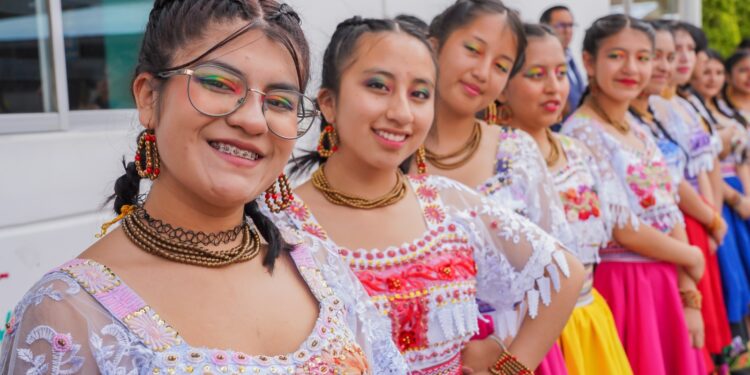 Culmina nuevo ciclo educativo para más de 1,7 millones de estudiantes de Sierra-Amazonía