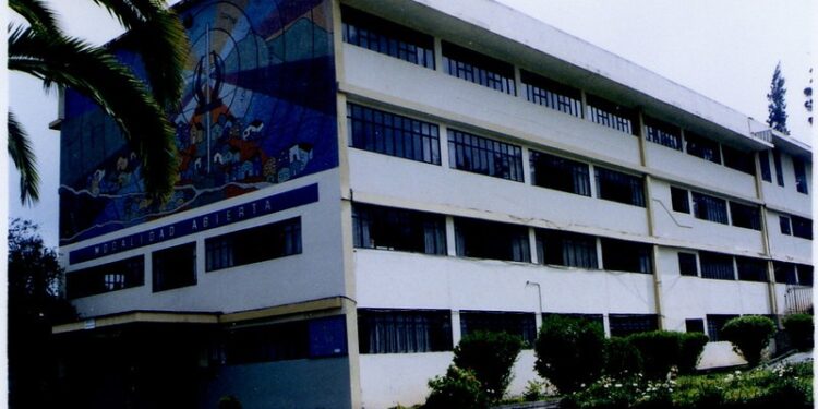 UTPL celebra 50 años de educación a distancia con un congreso internacional