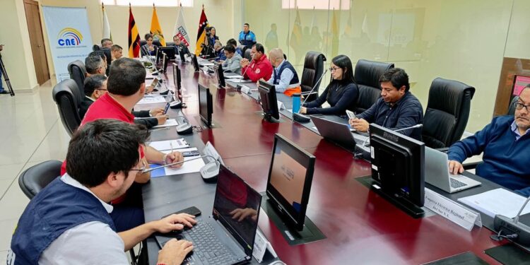 COE Provincial Loja activa plan preventivo ante temporada invernal y Fenómeno de El Niño