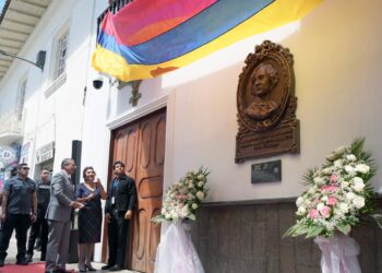 En Loja rinden homenaje a Matilde Hidalgo Navarro