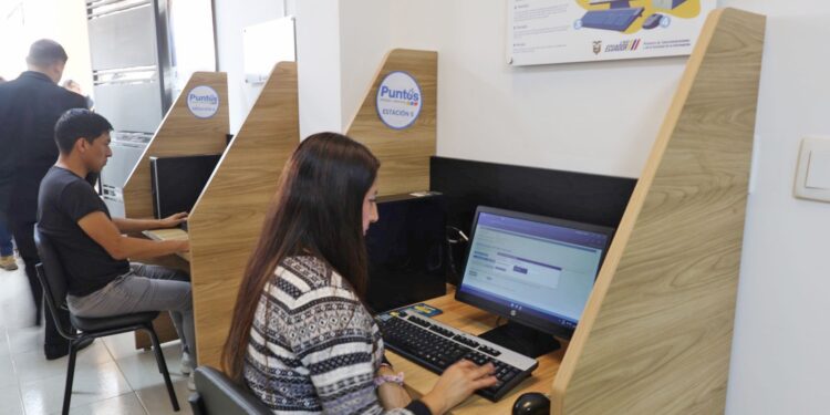 Nuevos puntos digitales para Loja